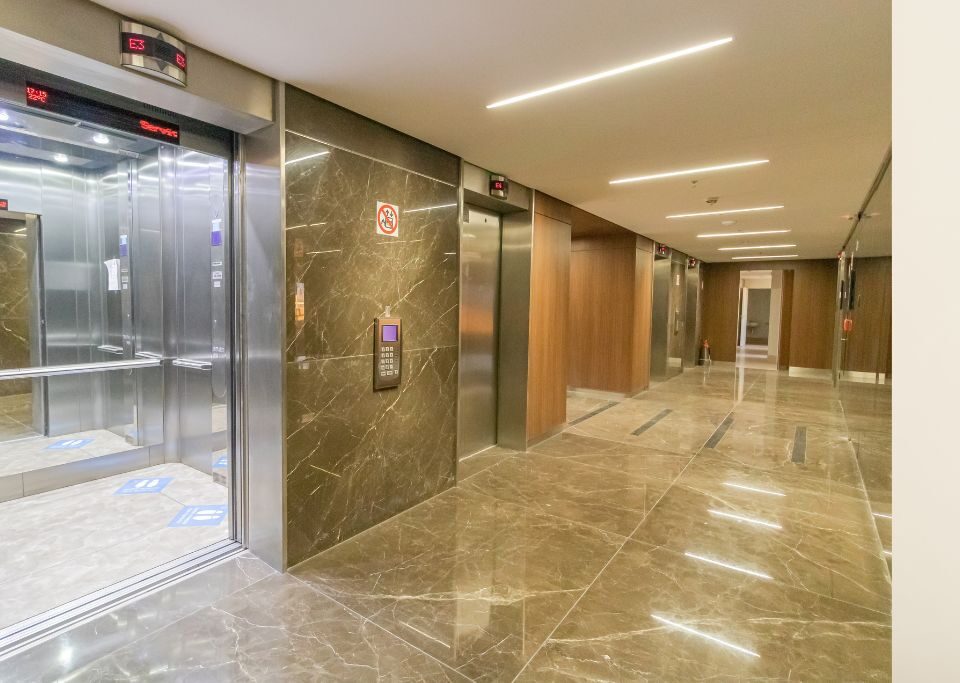 ascensore condominiale impianto sicuro