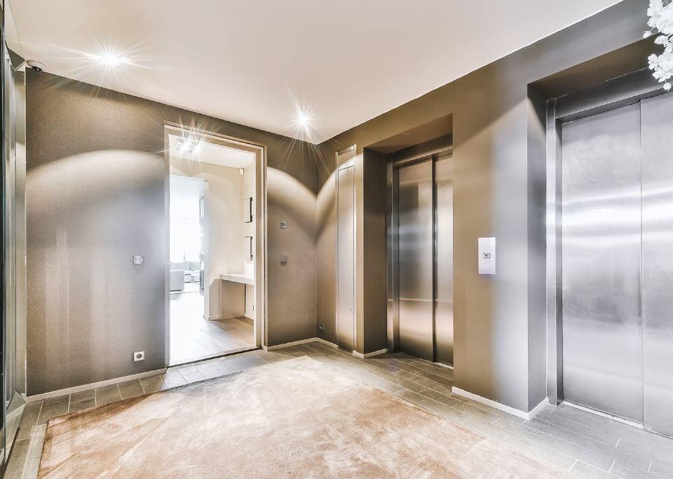 ascensori pubblici normativa impianto sicuro