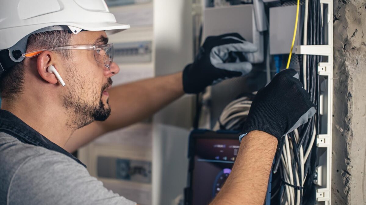 Assistenza ascensori 24h Impianto Sicuro